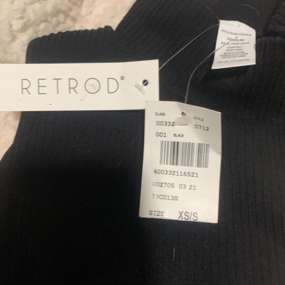 Tops - Picture 3 of 3